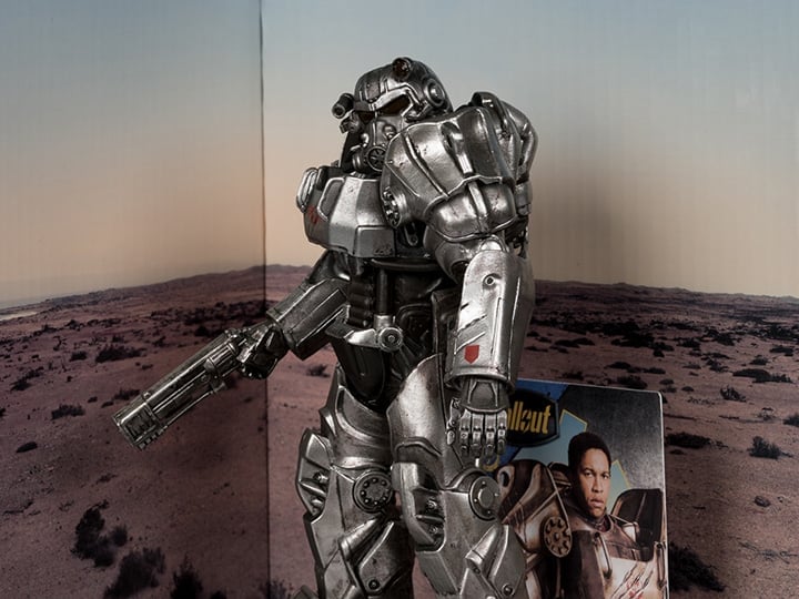 Fallout Movie Maniacs Maximus 6" Limited Edition Figure Gallery Image 1