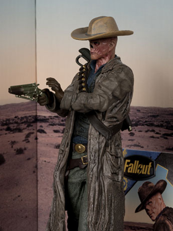 Fallout Movie Maniacs The Ghoul 6" Limited Edition Figure Gallery Image 2