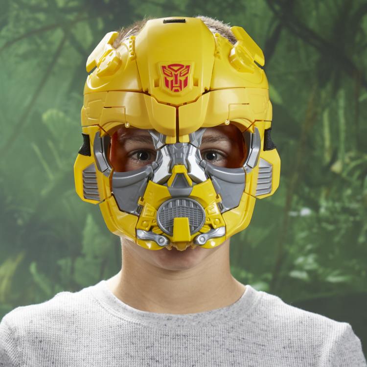 Transformers: Rise of the Beasts 2-in-1 Bumblebee Converting Mask Gallery Image 7
