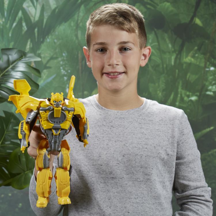 Transformers: Rise of the Beasts 2-in-1 Bumblebee Converting Mask Gallery Image 13