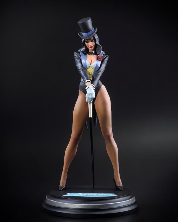 Cover Girls of the DC Universe Zatanna (J. Scott Campbell) 1/8 Scale Limited Edition Statue Gallery Image 4