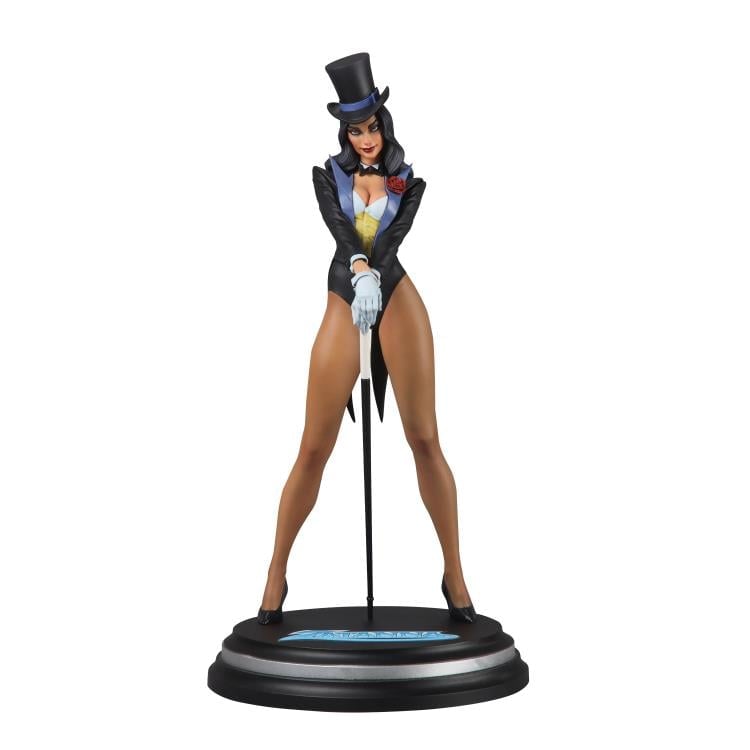 Cover Girls of the DC Universe Zatanna (J. Scott Campbell) 1/8 Scale Limited Edition Statue Gallery Image 7