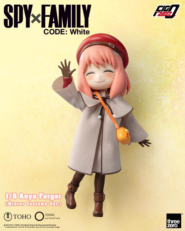 Spy x Family Code: White FigZero Anya Forger (Winter Costume Ver.) 1/6 Scale Figure Gallery Image 8
