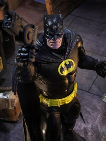 JLA DC Multiverse Batman Action Figure (Collect to Build: Plastic Man) Gallery Image 2
