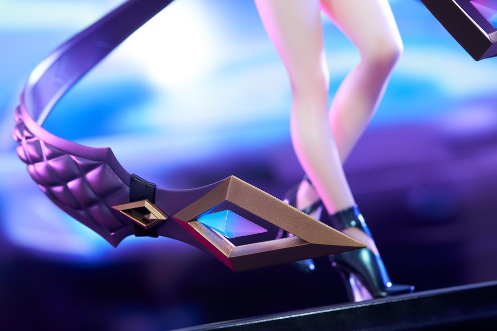 League of Legends K/DA Evelynn 1/7 Scale Figure (With Bonus)