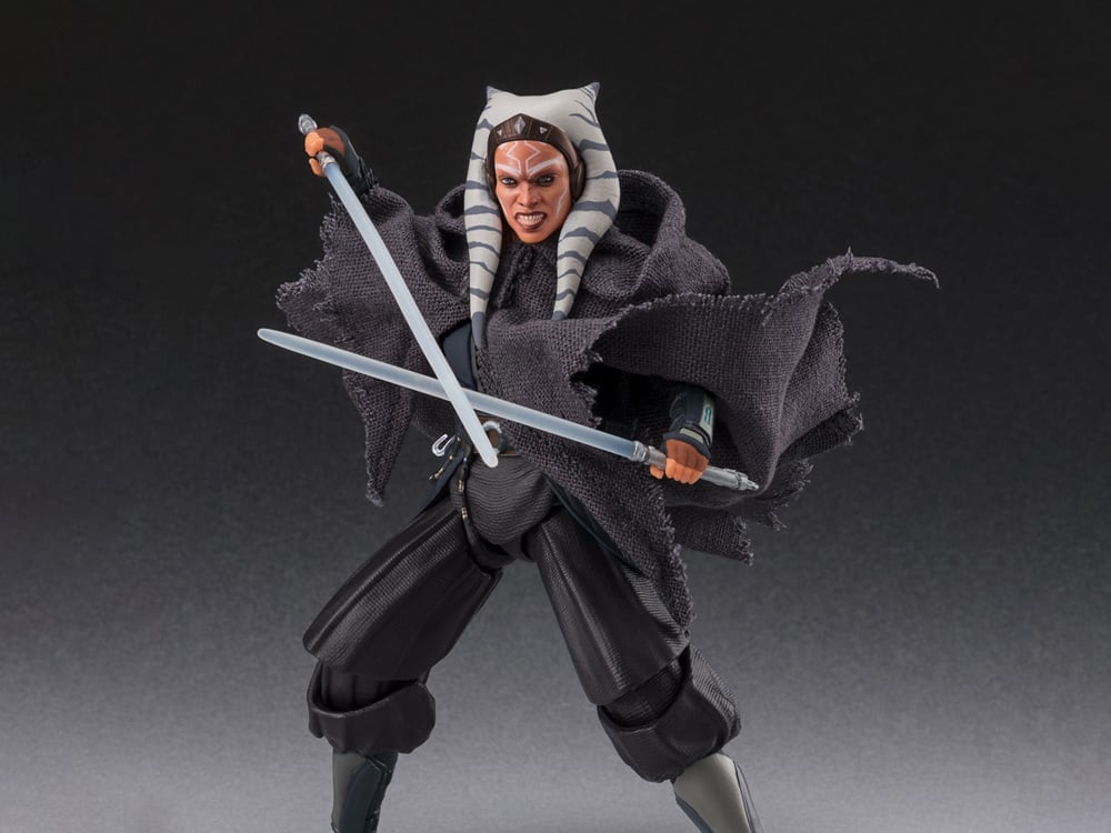 Star Wars: Ahsoka S.H.Figuarts Ahsoka Tano Action Figure