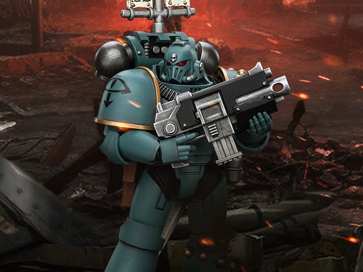 Warhammer: The Horus Heresy Sons of Horus MKIV Tactical Squad Legionary with Legion Vexilla 1/18 Scale Action Figure Gallery Image 1
