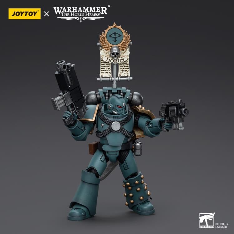 Warhammer: The Horus Heresy Sons of Horus MKIV Tactical Squad Legionary with Legion Vexilla 1/18 Scale Action Figure Gallery Image 7