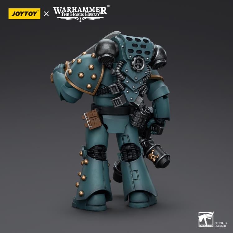 Warhammer: The Horus Heresy Sons of Horus MKIV Tactical Squad Legionary with Flamer 1/18 Scale Action Figure Gallery Image 5