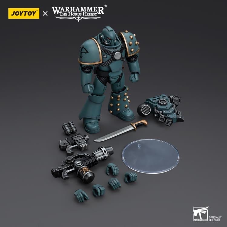 Warhammer: The Horus Heresy Sons of Horus MKIV Tactical Squad Legionary with Flamer 1/18 Scale Action Figure Gallery Image 8