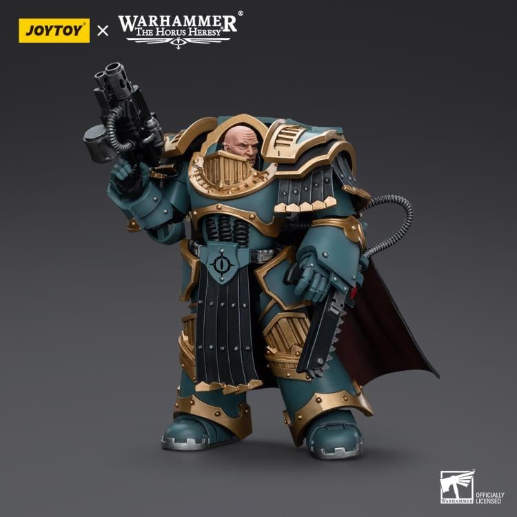 Warhammer: The Horus Heresy Sons of Horus Legion Praetor in Cataphractii Terminator Armour 1/18 Scale Action Figure Gallery Image 4