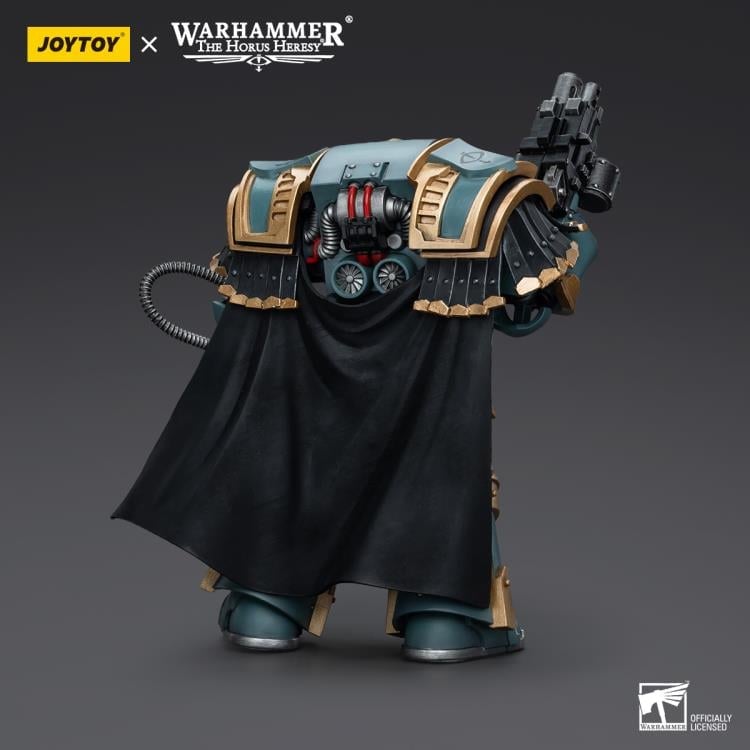Warhammer: The Horus Heresy Sons of Horus Legion Praetor in Cataphractii Terminator Armour 1/18 Scale Action Figure Gallery Image 5