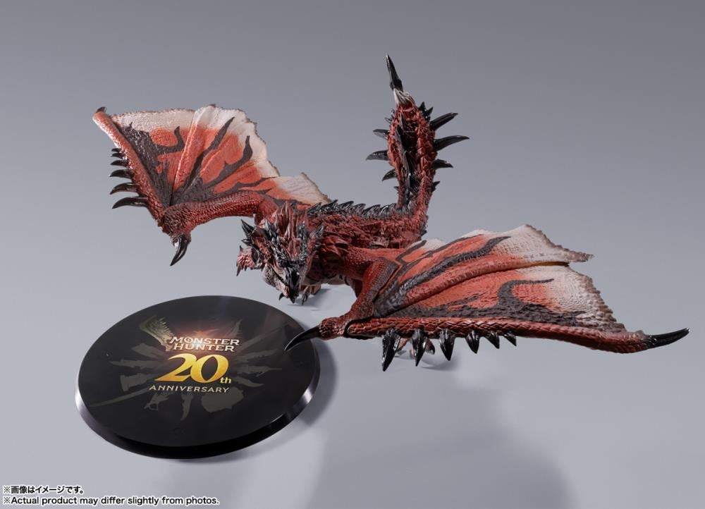 Monster Hunter S.H.MonsterArts Rathalos (20th Anniversary Edition) Gallery Image 7
