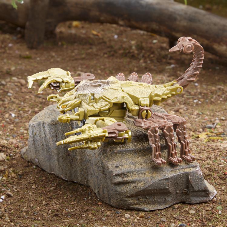 Transformers: Rise of the Beasts Beast Alliance Beast Combiners Scourge & Scorponok Two-Pack Gallery Image 5