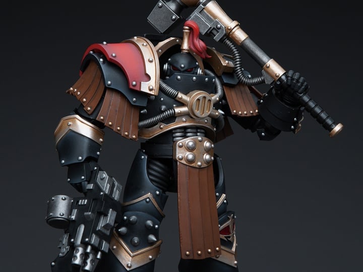 Warhammer: The Horus Heresy Sons of Horus Justaerin Terminator Squad Justaerin with Thunder Hammer 1/18 Scale Action Figure Gallery Image 1