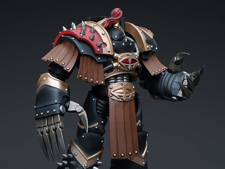 Warhammer: The Horus Heresy Sons of Horus Justaerin Terminator Squad Justaerin with Lightning Claws 1/18 Scale Action Figure Gallery Image 1