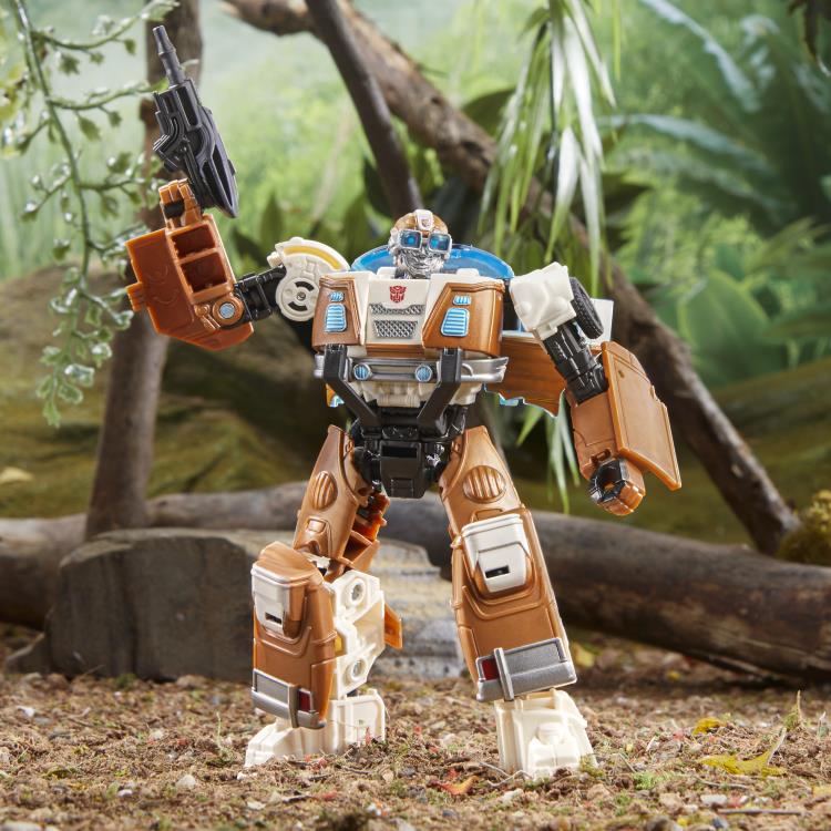 Transformers: Rise of the Beasts Wheeljack Exclusive Gallery Image 4