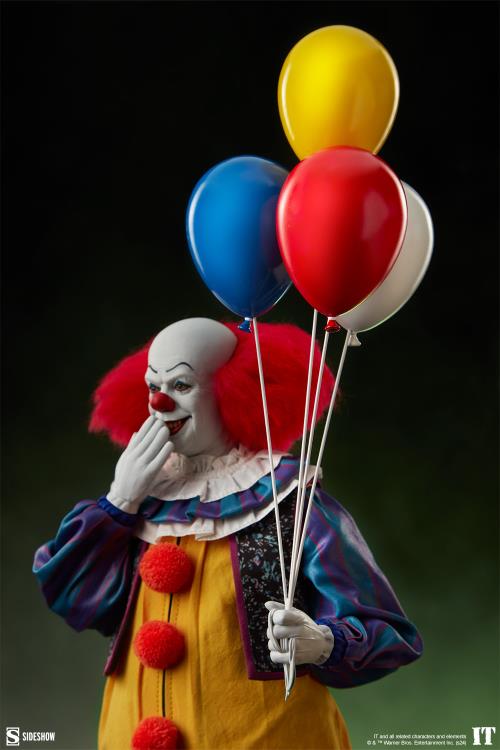 IT (1990) Pennywise 1/6 Scale Figure Gallery Image 15