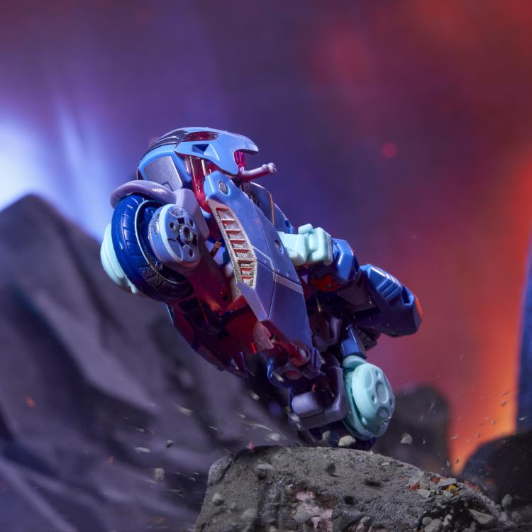 Transformers: Legacy United Deluxe Cyberverse Universe Chromia Gallery Image 9