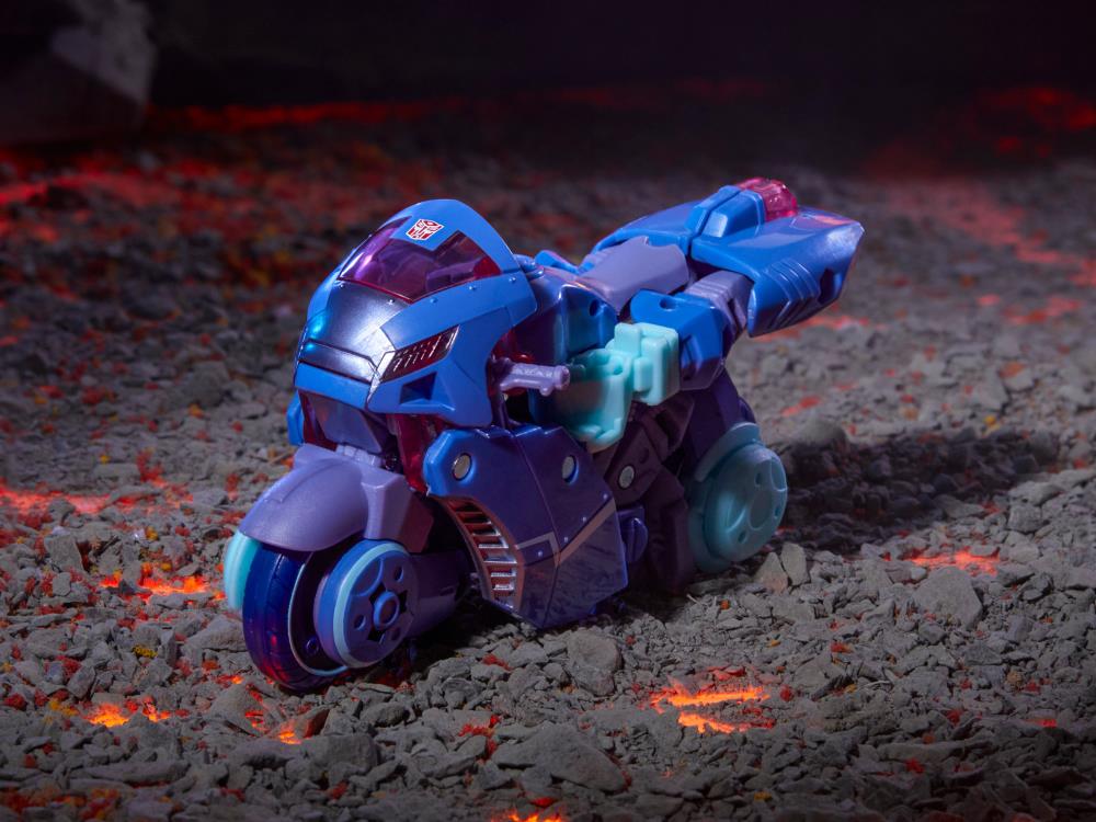 Transformers: Legacy United Deluxe Cyberverse Universe Chromia Gallery Image 7