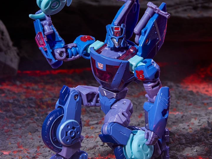 Transformers: Legacy United Deluxe Cyberverse Universe Chromia Gallery Image 1