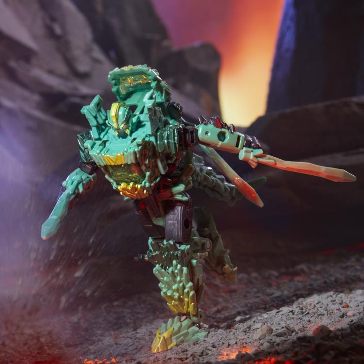 Transformers: Legacy United Deluxe Infernac Universe Shard Gallery Image 6