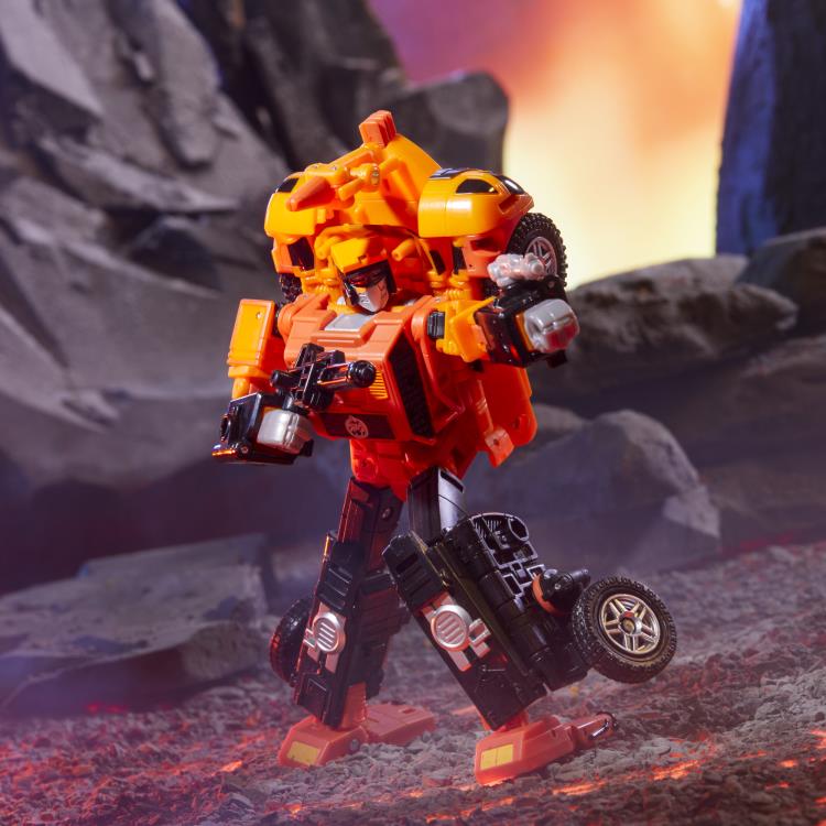 Transformers: Legacy United Leader G1 Triple Changer Sandstorm Gallery Image 5