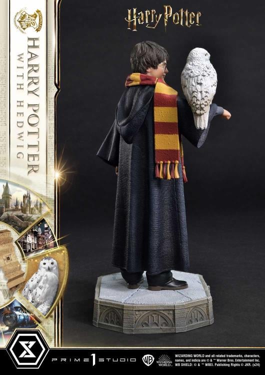 Harry Potter Prime Collectible Figures Harry Potter with Hedwig 1/6 Scale Statue Gallery Image 4
