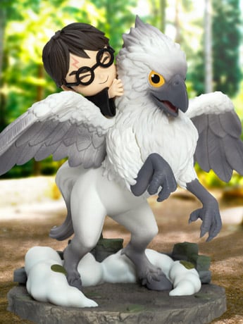 Harry Potter D-Stage DS-152 Harry & Buckbeak Statue Gallery Image 2