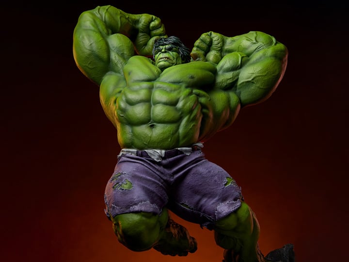 Marvel Premium Format Hulk (Classic) 1/4 Scale Statue Gallery Image 1