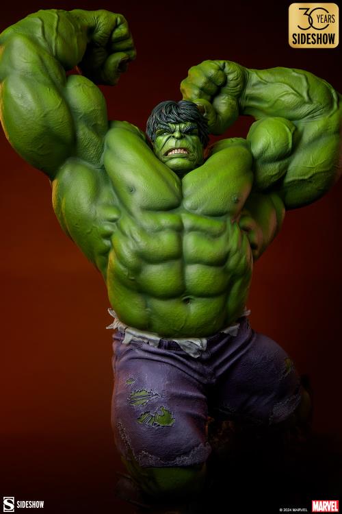 Marvel Premium Format Hulk (Classic) 1/4 Scale Statue Gallery Image 4