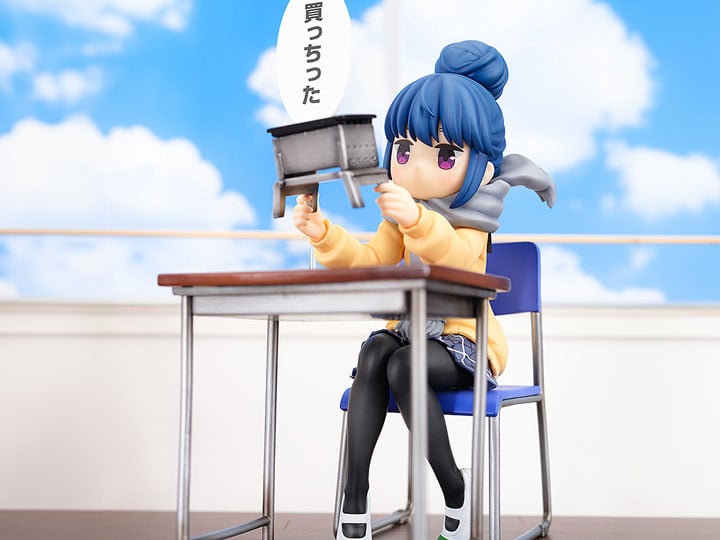 Laid-Back Camp Rin Shima (Look What I Bought Ver.) 1/7 Scale Figure Gallery Image 1