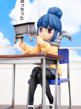 Laid-Back Camp Rin Shima (Look What I Bought Ver.) 1/7 Scale Figure Gallery Image 2
