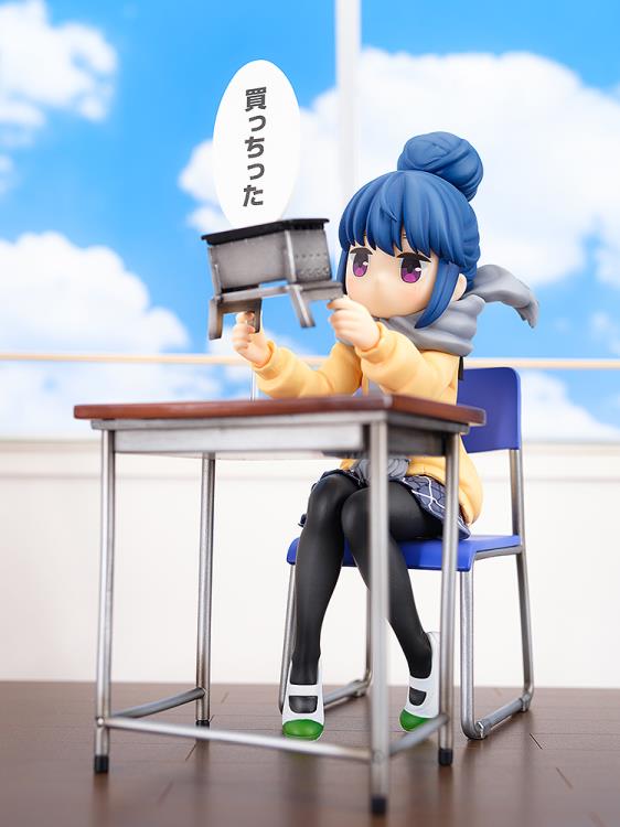 Laid-Back Camp Rin Shima (Look What I Bought Ver.) 1/7 Scale Figure Gallery Image 3