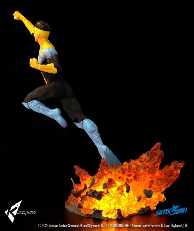 Invincible Mark Grayson 1/4 Scale Statue Gallery Image 6