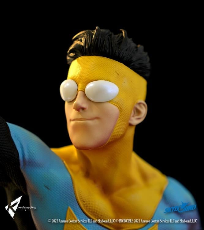 Invincible Mark Grayson 1/4 Scale Statue Gallery Image 13