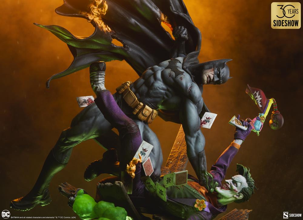 DC Comics Premium Format Batman vs The Joker: Eternal Enemies Statue Gallery Image 20