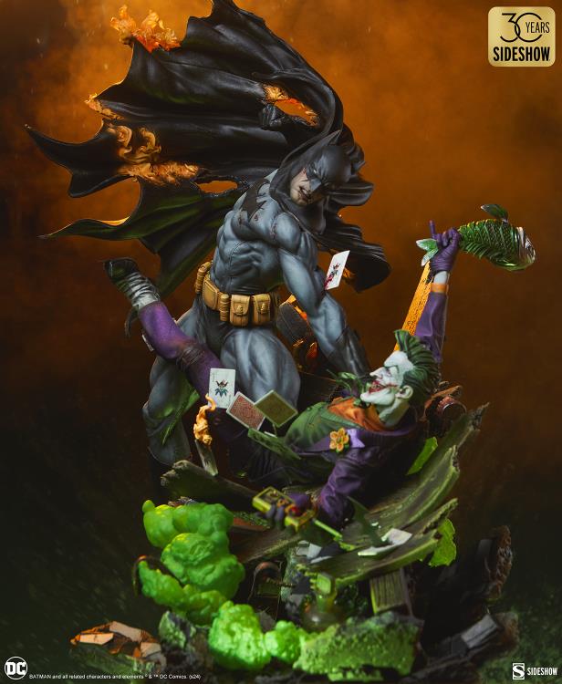 DC Comics Premium Format Batman vs The Joker: Eternal Enemies Statue Gallery Image 18