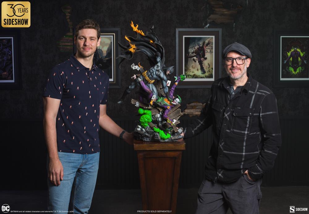 DC Comics Premium Format Batman vs The Joker: Eternal Enemies Statue Gallery Image 23