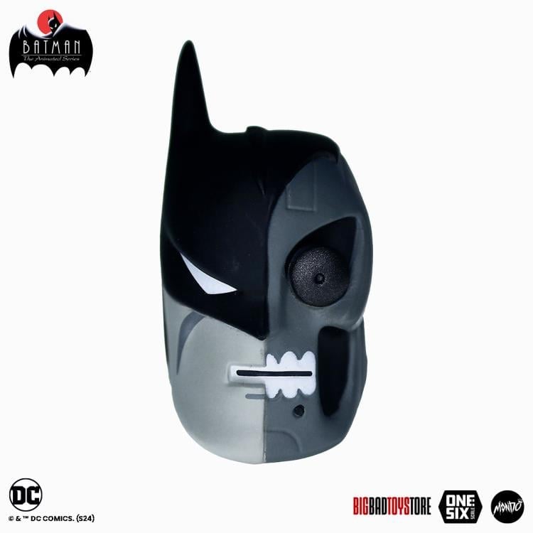 Batman: The Animated Series Batman (Noir Ver.) 1/6 Scale BBTS Exclusive Limited Edition Figure Gallery Image 27