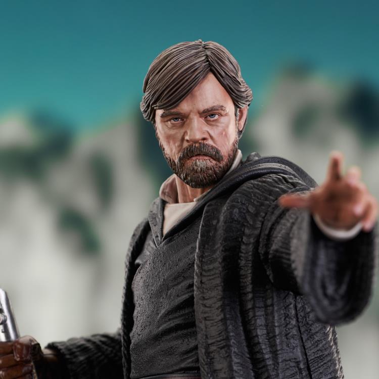 Star Wars: The Last Jedi Milestones Luke Skywalker (Crait) 1/6 Scale Limited Edition Statue Gallery Image 7