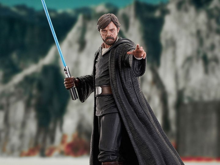 Star Wars: The Last Jedi Milestones Luke Skywalker (Crait) 1/6 Scale Limited Edition Statue Gallery Image 1