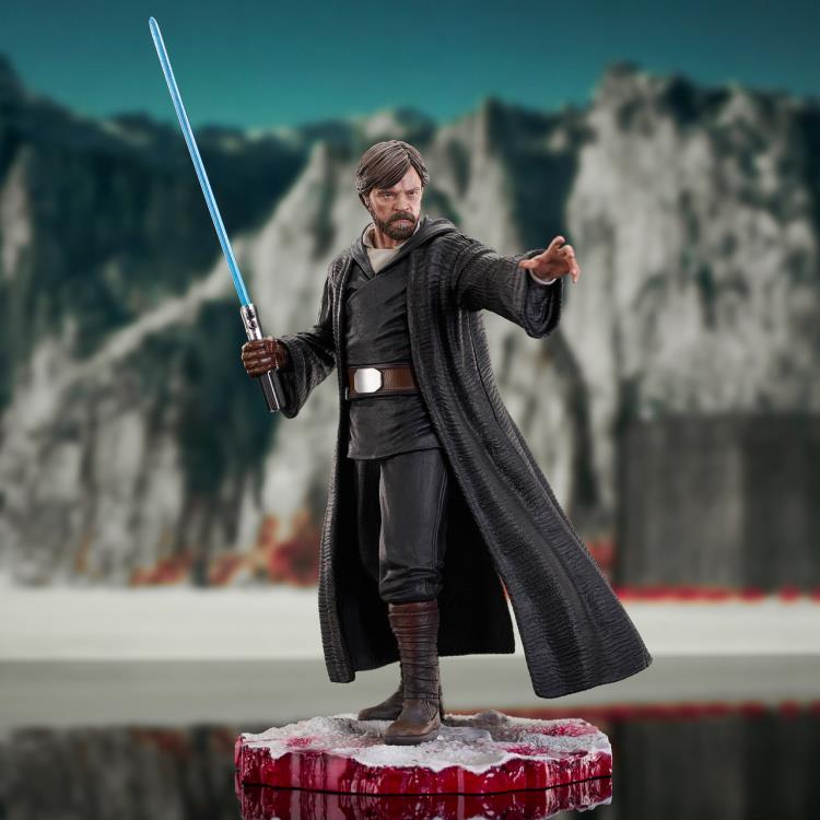 Star Wars: The Last Jedi Milestones Luke Skywalker (Crait) 1/6 Scale Limited Edition Statue Gallery Image 4