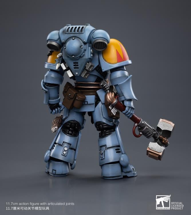 Warhammer 40K Space Wolves Claw Pack Sigyrr Stoneshield 1/18 Scale Action Figure (Reissue) Gallery Image 6