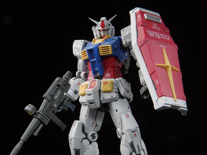 Mobile Suit Gundam RG RX-78-2 Gundam (Ver.2.0) 1/144 Scale Model Kit