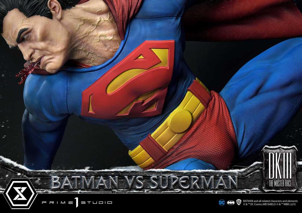 Batman: The Dark Knight Returns Ultimate Diorama Masterline Batman vs. Superman 1/3 Scale Statue Gallery Image 29