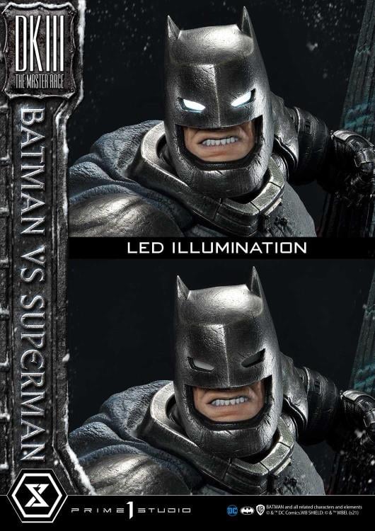 Batman: The Dark Knight Returns Ultimate Diorama Masterline Batman vs. Superman 1/3 Scale Statue Gallery Image 14