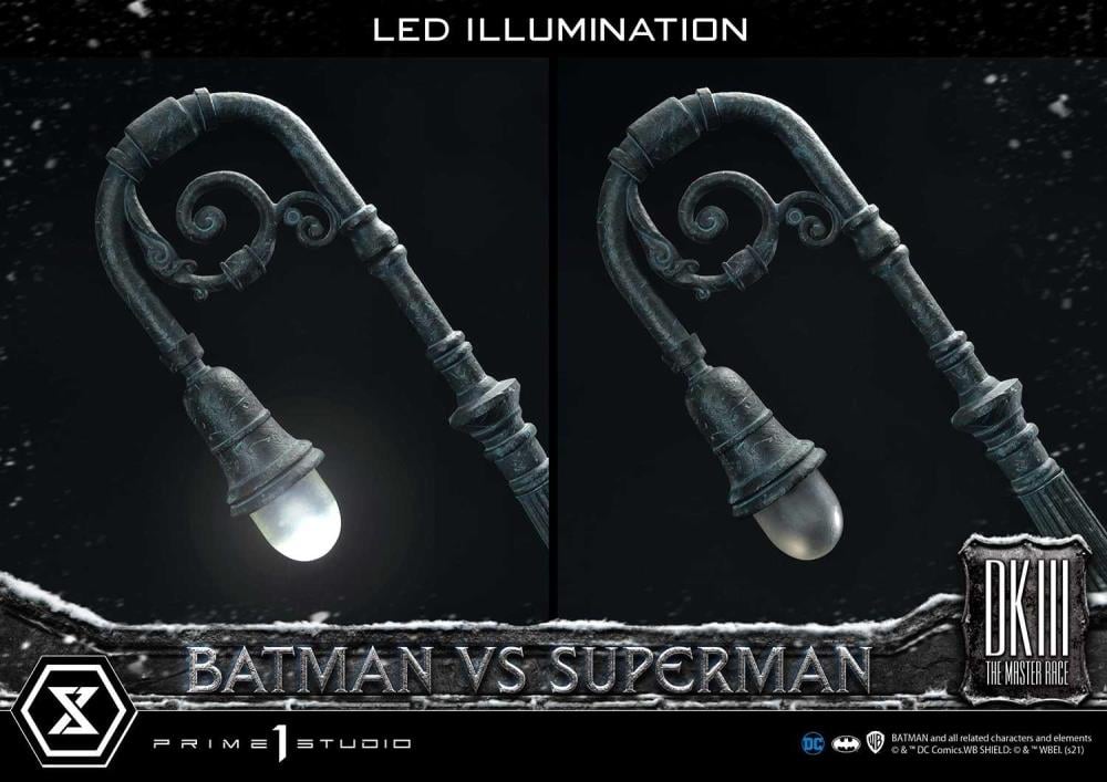 Batman: The Dark Knight Returns Ultimate Diorama Masterline Batman vs. Superman 1/3 Scale Statue Gallery Image 15