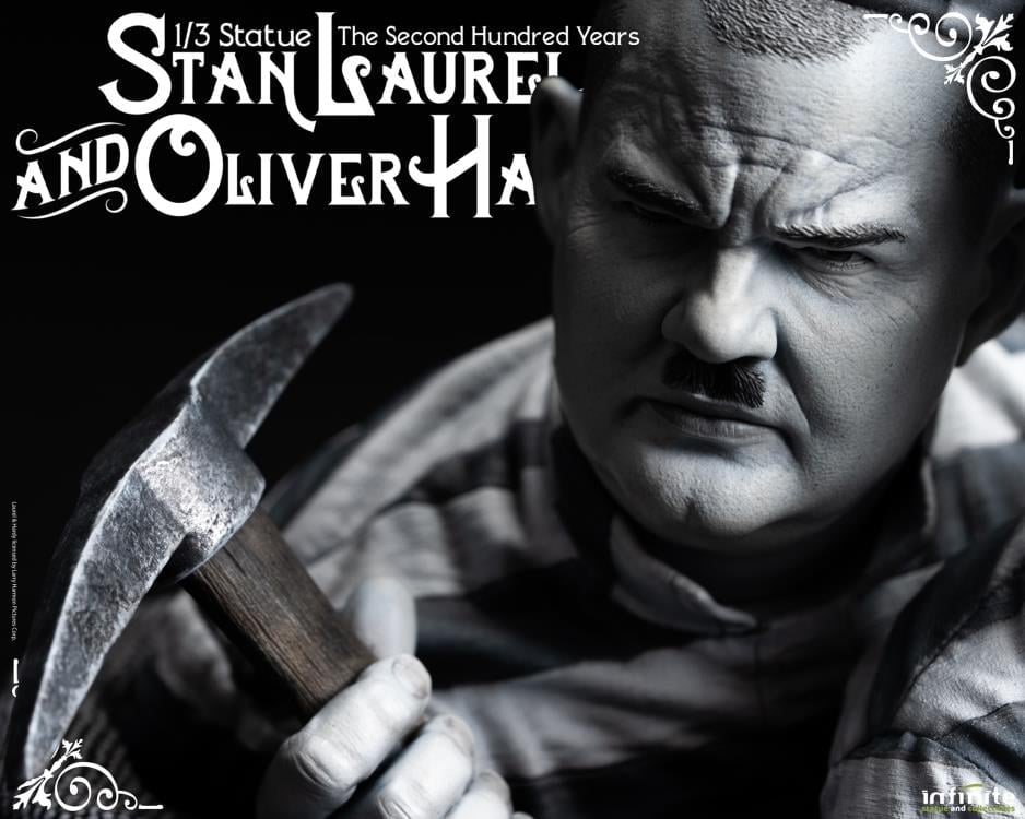 The Second 100 Years Stan Laurel and Oliver Hardy 1/3 Scale Statue Gallery Image 22