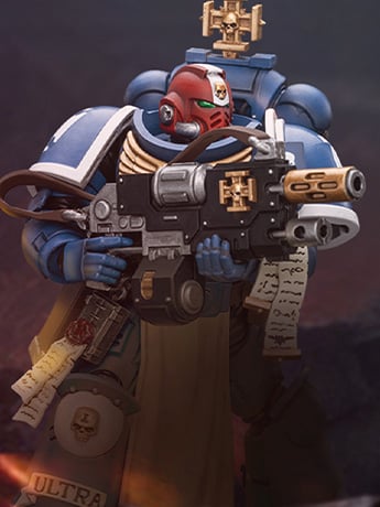 Warhammer 40K Ultramarines Sternguard Veteran Sergeant 1/18 Scale Action Figure Gallery Image 2